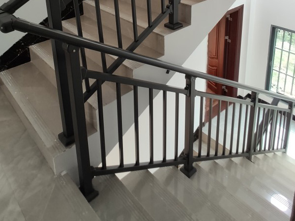 樓梯扶手種類分類
