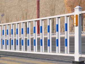 道路鋅鋼護欄