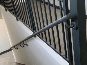 學?？繅翘莘鍪?></div>
            <div   id=