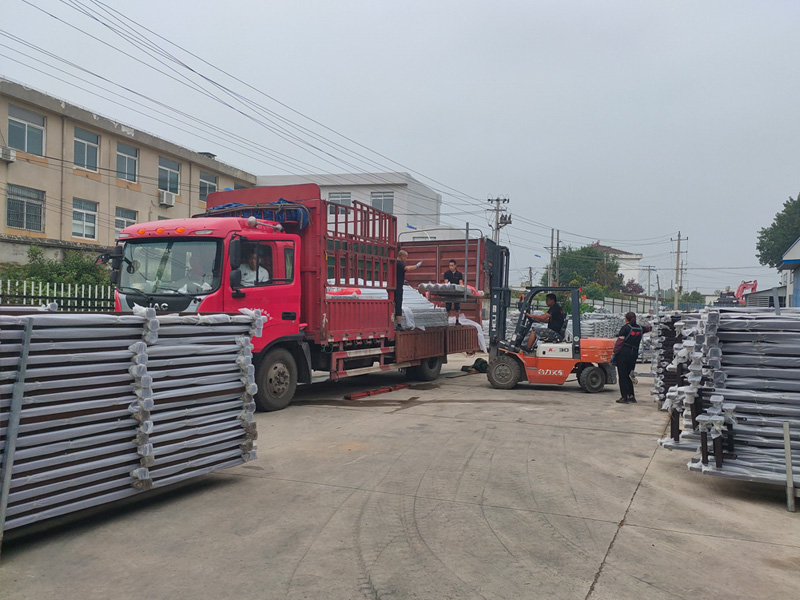 金用護欄2020年7月21日靠墻樓梯扶手發(fā)貨！