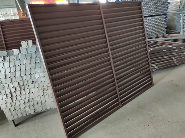 這兩種材料，做小區(qū)外墻百葉窗最適合！