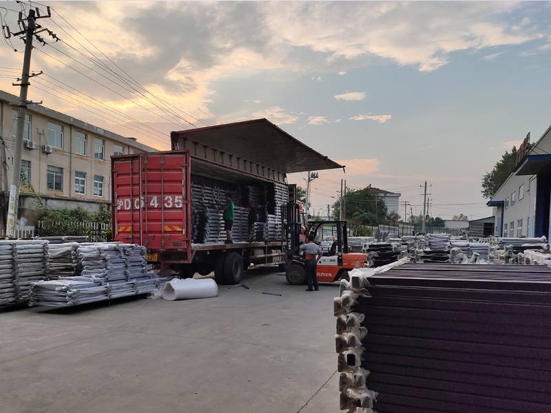 金用護(hù)欄2020年9月9日鋅鋼陽臺護(hù)欄發(fā)貨！