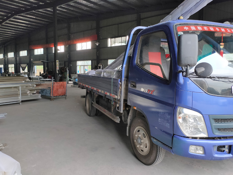 金用護(hù)欄2020年9月21日鋅鋼陽臺護(hù)欄發(fā)貨！