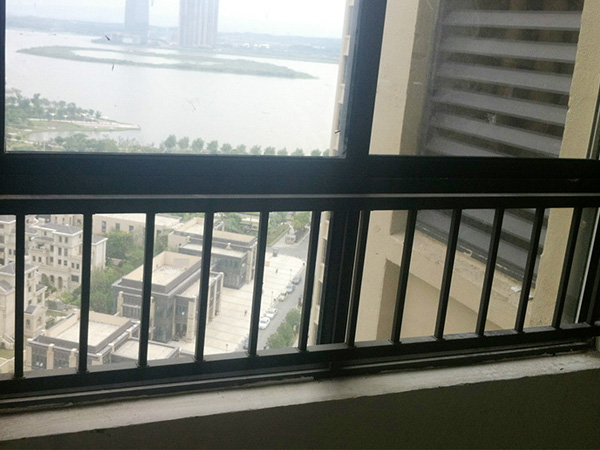 批量采購定制護窗欄桿，從它們中選擇就對了！