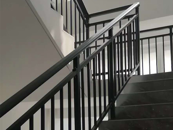 怎么在網上定制樓梯扶手？方法在這里！
