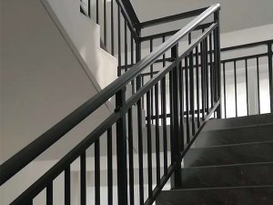 怎么在網(wǎng)上定制樓梯扶手？方法在這里！