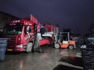 金用護欄2020年11月23日上午鋅鋼陽臺護欄發貨！