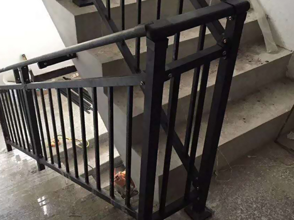 樓梯扶手該怎么選擇？