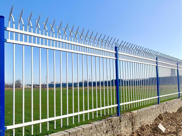 小區(qū)圍欄多少錢一米？