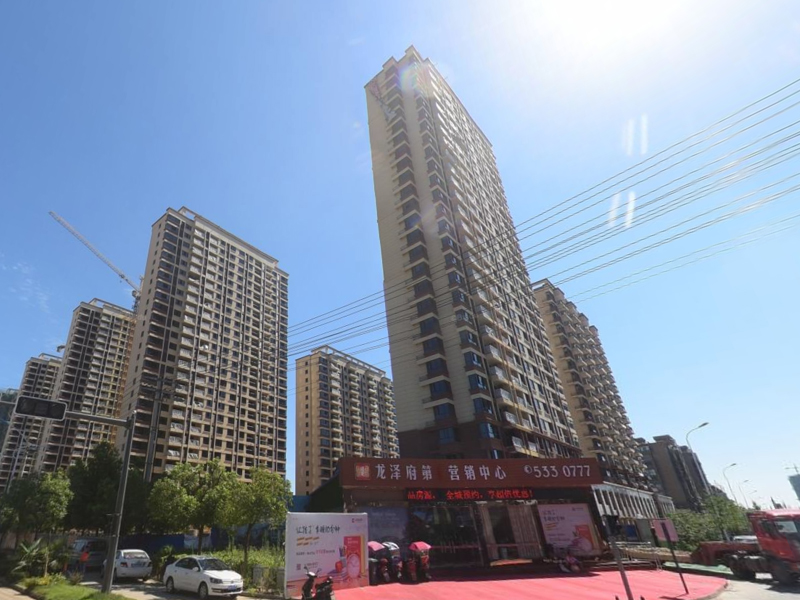 合肥龍澤府第小區(qū)項目定制空調(diào)欄桿、樓梯欄桿產(chǎn)品