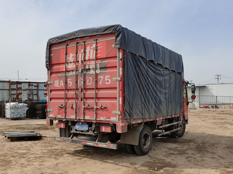 金用護欄2021年4月28日鋅鋼窗戶欄桿發貨！