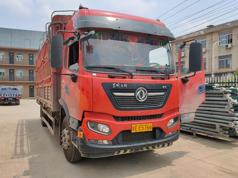 金用護欄2021年6月2日鋅鋼百葉窗發貨！