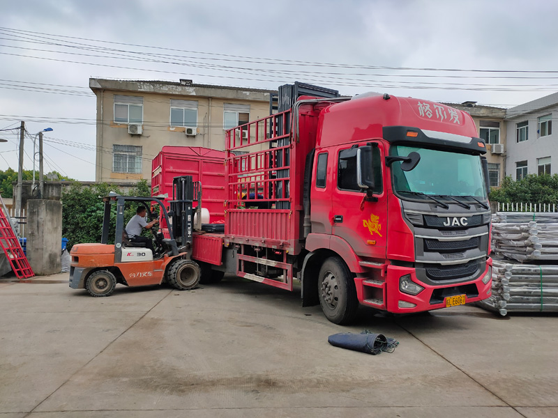 金用護欄2021年7月3日鋅鋼百葉窗發貨！