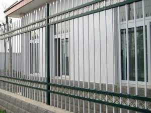 圍墻護(hù)欄多少錢一米？