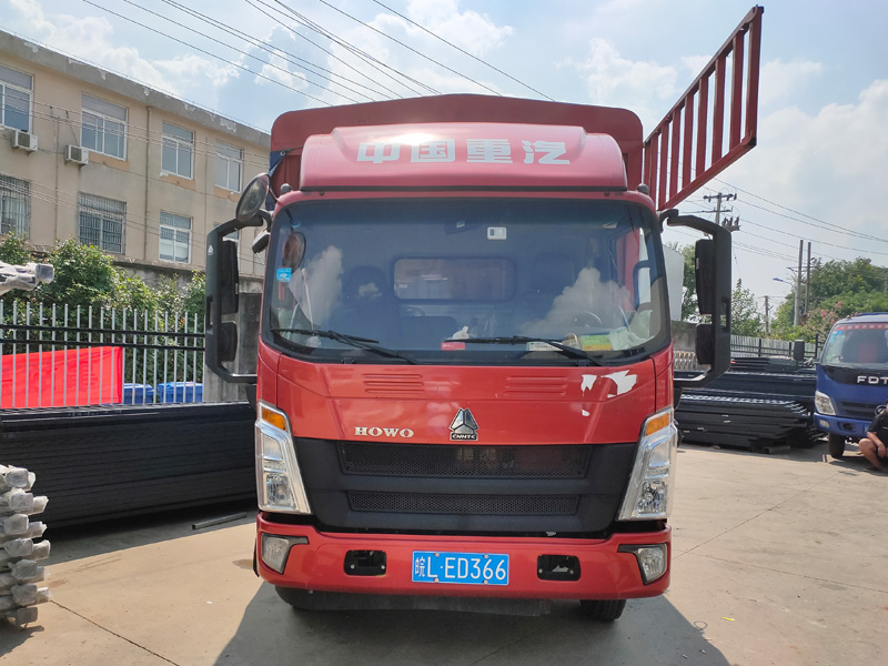 金用護欄2021年7月19日鋅鋼空調(diào)護欄發(fā)貨！