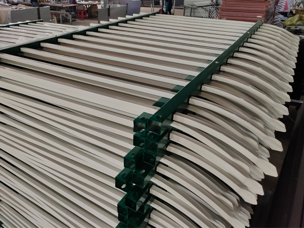 圍墻護欄能用多久？