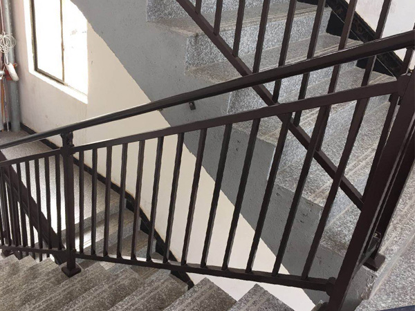 樓梯護(hù)欄分類(lèi)