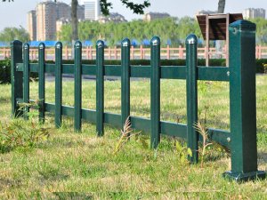 草坪護欄圖片大全