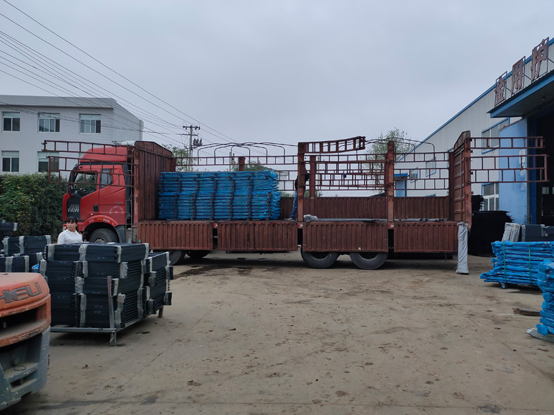 金用護欄2021年11月12日鋅鋼連廊欄桿發(fā)貨！