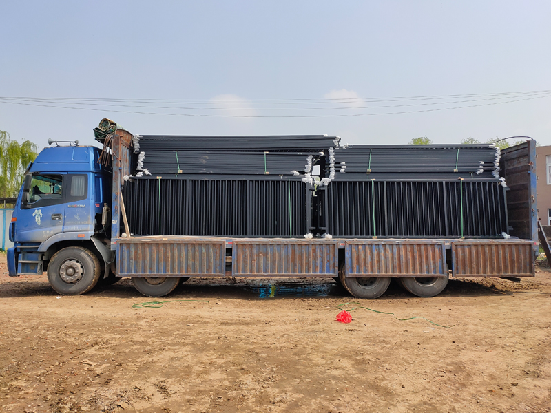 金用護(hù)欄2022年3月28日鋅鋼圍墻護(hù)欄裝車(chē)發(fā)貨！