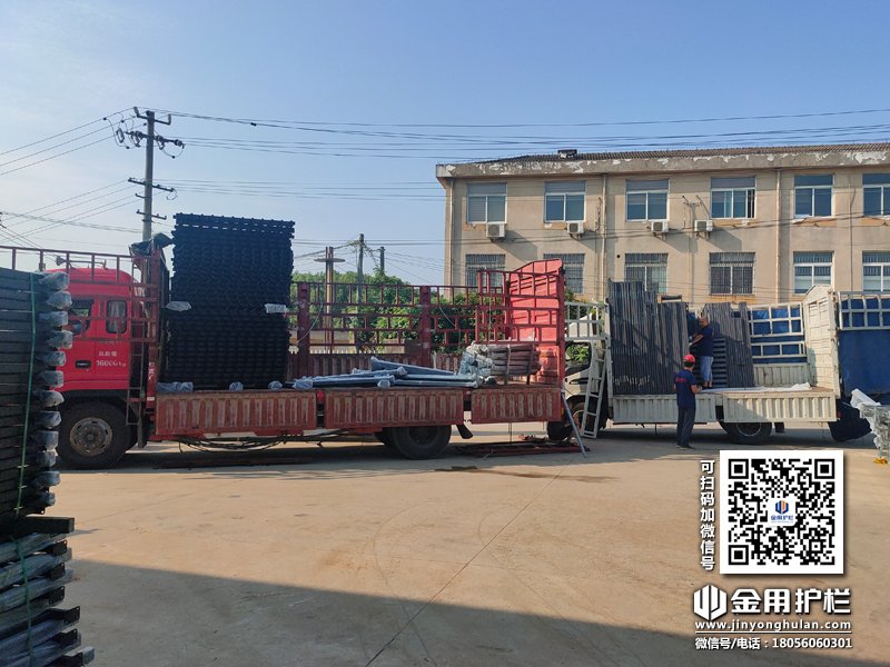 2023年9月7日鋅鋼百葉窗裝車發(fā)貨! 2023年9月7日鋅鋼百葉窗裝車發(fā)貨!