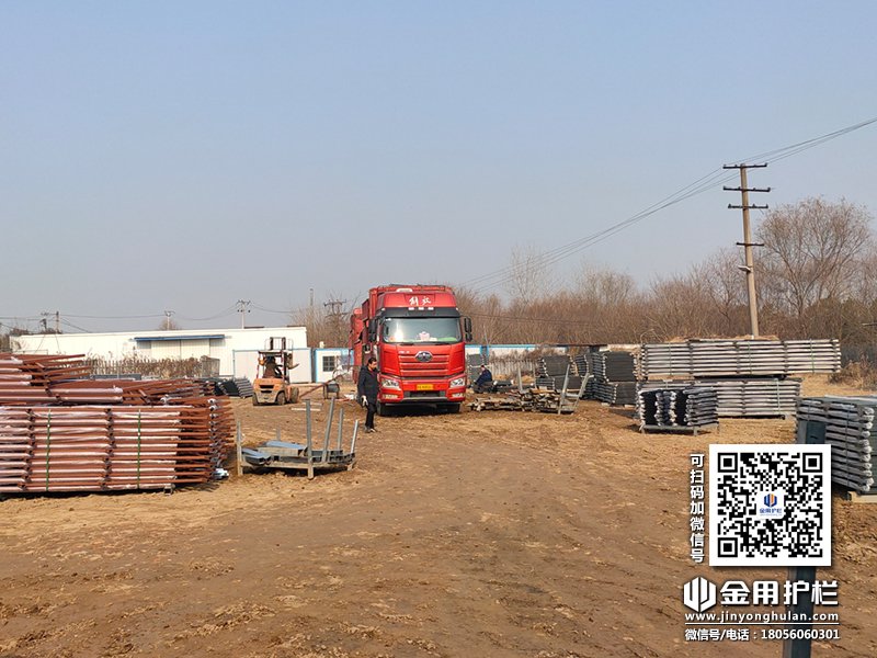 2023年12月27日鋅鋼百葉窗裝車發貨！