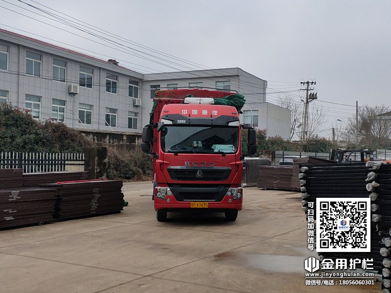 2024年1月5日鋅鋼百葉窗裝車發(fā)貨！