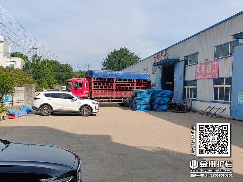 2024年5月8日鋅鋼百葉窗裝車發貨！