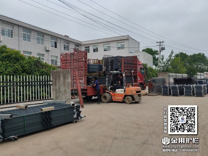 2024年6月7日鋅鋼圍墻護欄裝車發貨! 2024年6月7日鋅鋼圍墻護欄裝車發貨!