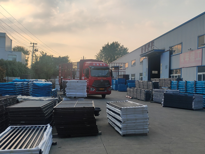 2024年8月21日鋁合金百葉窗裝車發貨！