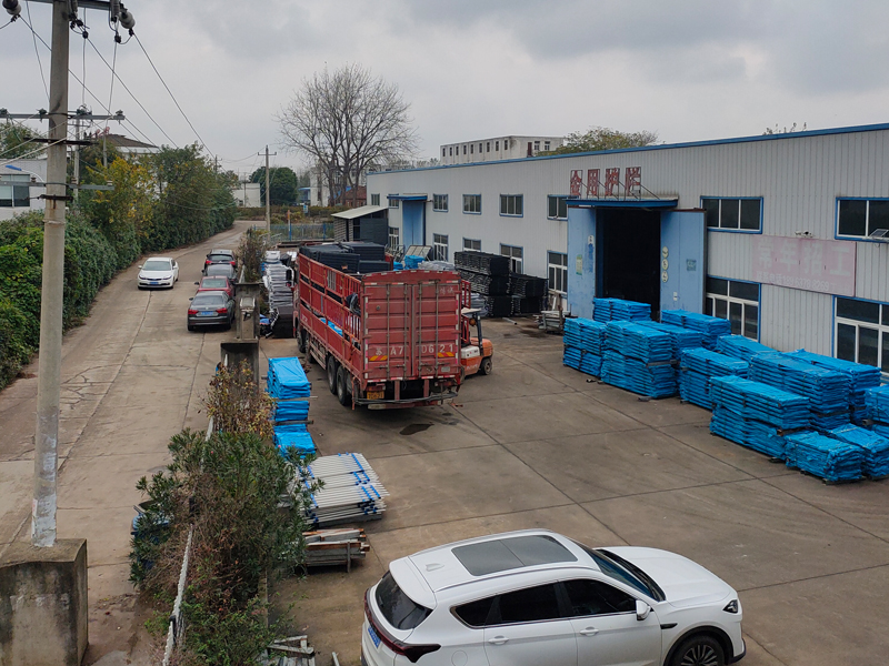 2024年11月20日鋅鋼百葉窗裝車(chē)發(fā)貨！