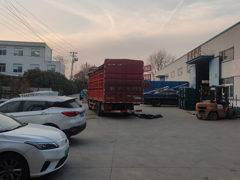  2025年2月13日鋅鋼圍墻護欄裝車發貨！