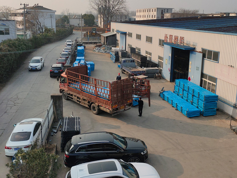 2025年3月10日鋅鋼陽臺欄桿裝車發貨！