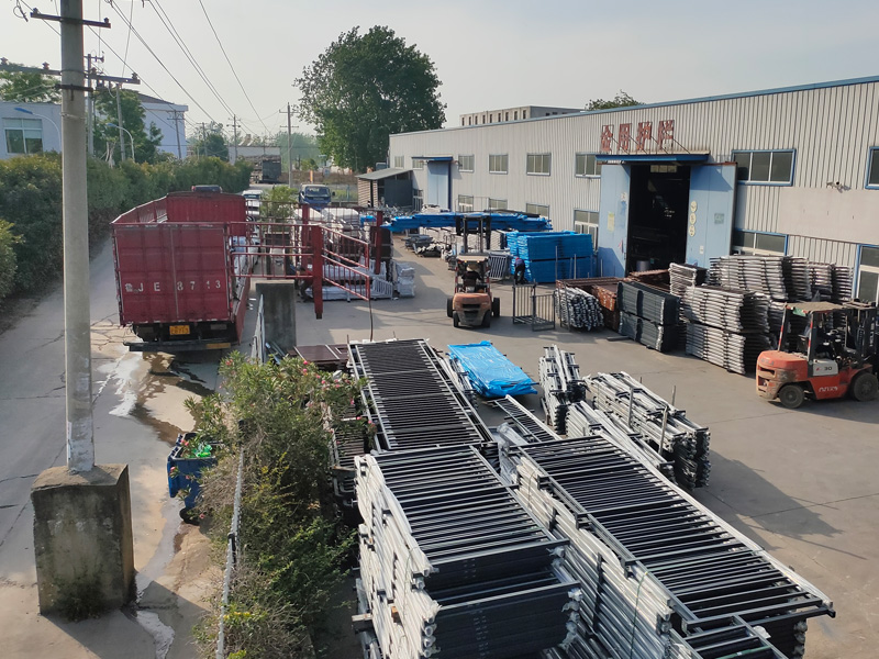 2025年5月14日鋅鋼圍墻護欄裝車發貨！