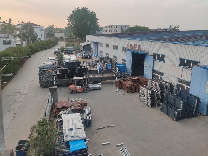 2025年5月24日鋅鋼圍墻護欄裝車發(fā)貨！