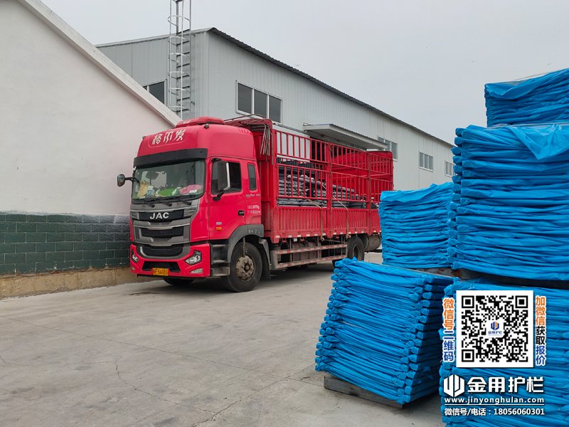 2025年8月9日鋅鋼陽臺(tái)護(hù)欄裝車發(fā)貨！