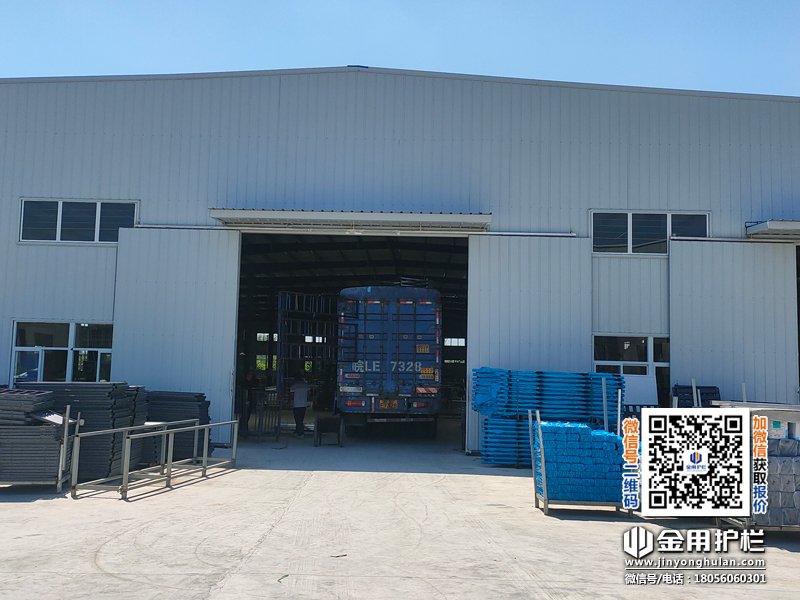 2025年8月15日鋅鋼護窗欄桿裝車發(fā)貨！